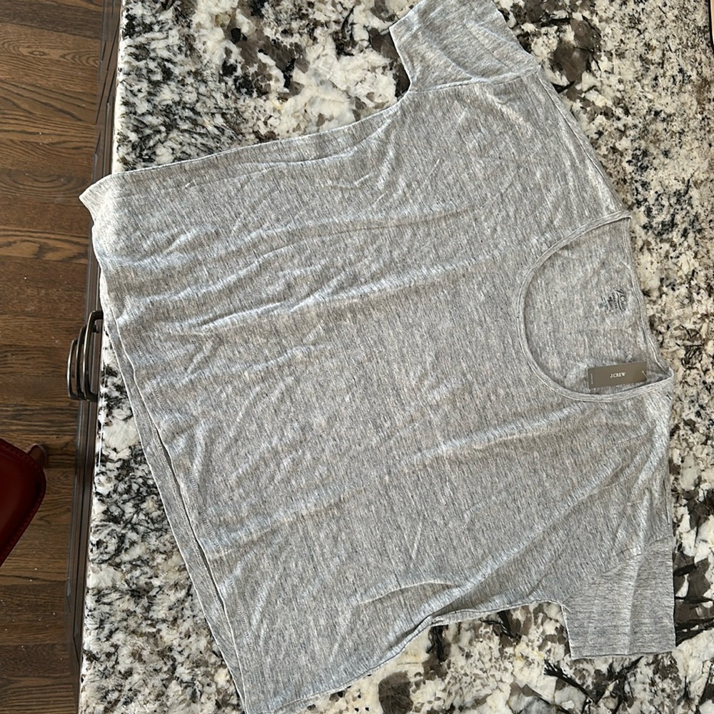 J.Crew 100% linen tee. Heathered Grey, xs.